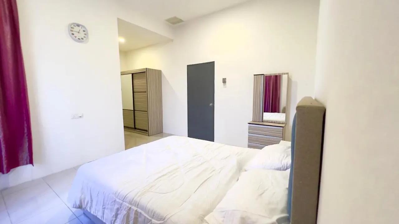 De Qasturee Klia@Kota Warisan Homestay Nearest To Airport Kampong Besut 0*,  Malaysia