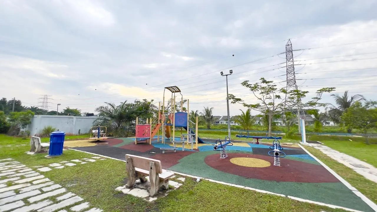De Qasturee Klia@Kota Warisan Homestay Nearest To Airport Kampong Besut