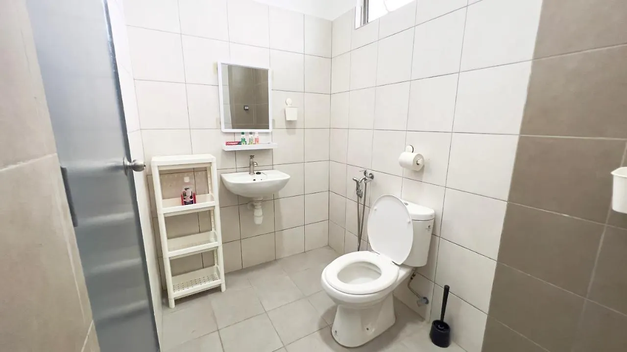 De Qasturee Klia@Kota Warisan Homestay Nearest To Airport Kampong Besut Malaysia