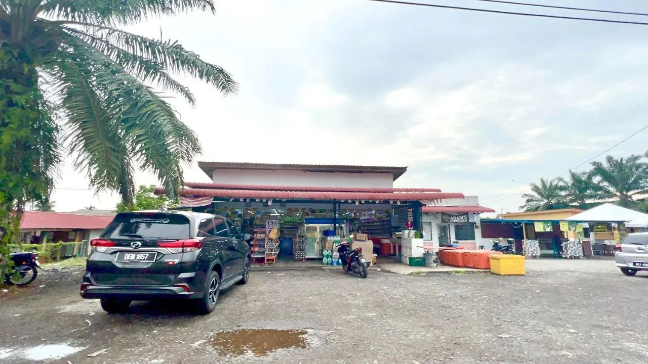 Holiday home De Qasturee Klia@Kota Warisan Homestay Nearest To Airport Kampong Besut Malaysia